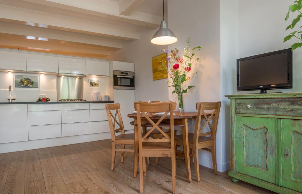 Canal View Amsterdam Apartment Luaran gambar